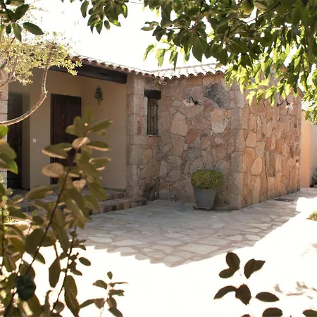 בית נופש Luxurioese Schaeferei 2km Vom Von Santa Giulia Entfernt By Interhome פורטו-וישיו