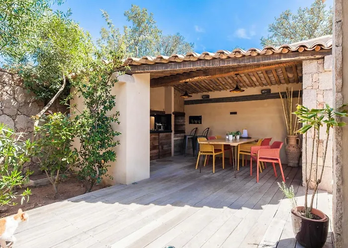 בית נופש Luxurioese Schaeferei 2km Vom Von Santa Giulia Entfernt By Interhome פורטו-וישיו