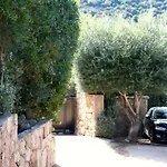Luxurioese Schaeferei 2km Vom Von Santa Giulia Entfernt By Interhome 펜션 포르토베쉬오