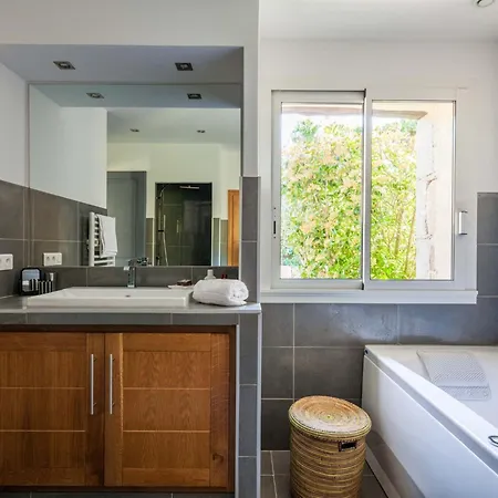 Luxurioese Schaeferei 2km Vom Von Santa Giulia Entfernt By Interhome Holiday home Porto-Vecchio (Corsica)