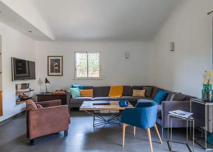 Luxurioese Schaeferei 2km Vom Von Santa Giulia Entfernt By Interhome Holiday home