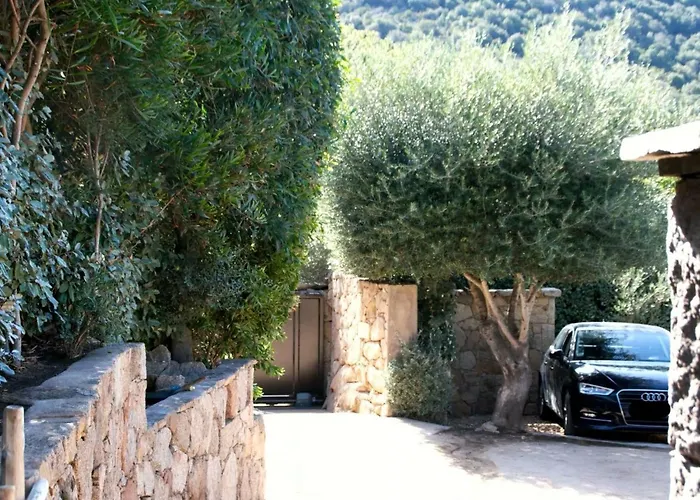 Luxurioese Schaeferei 2km Vom Von Santa Giulia Entfernt By Interhome Holiday home Porto-Vecchio (Corsica)